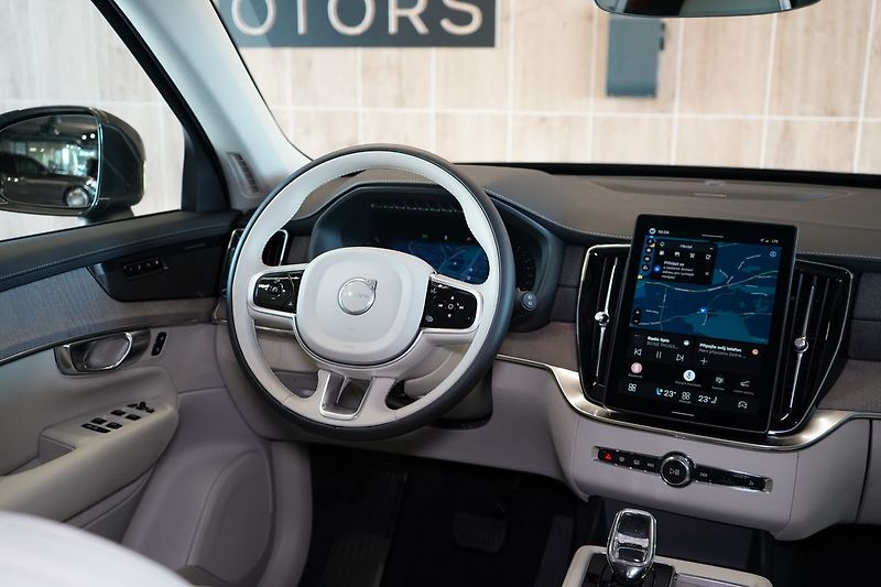 Volvo XC90 B5 PLUS Bright Vzduch, 360° - fotka 49 z 50