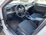 Škoda Superb 2,0 TDi  Executive / DSG / NAV - náhled 13