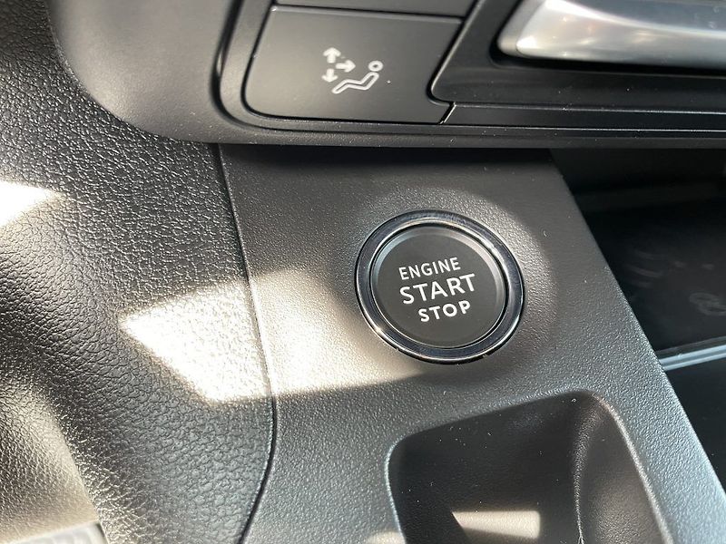 Toyota ProAce City Verso 1.5D 130k VIP 7S ODBĚR 10/2026 - fotka 20 z 33