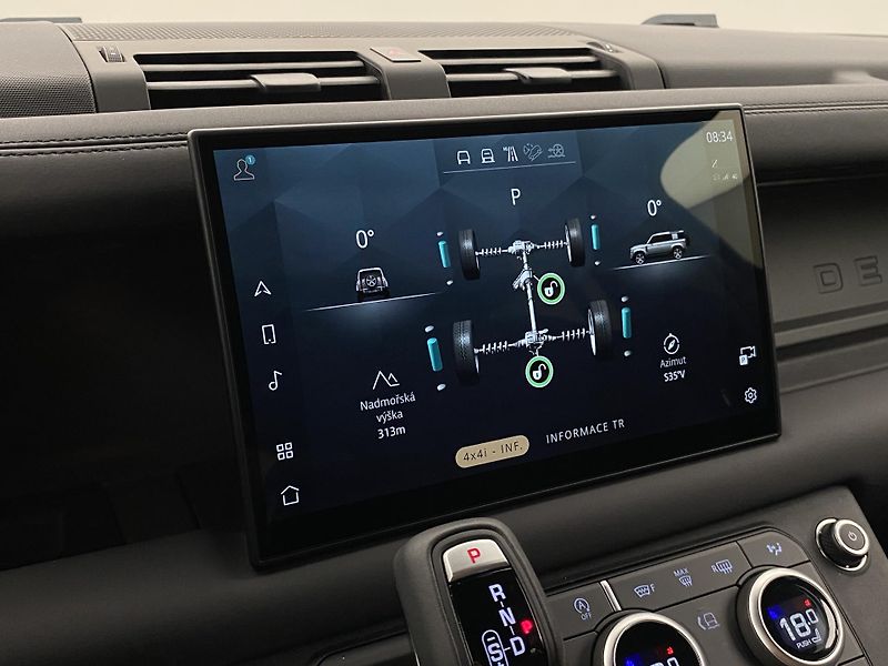 Land Rover Defender 110 D300 X-DYNAMIC SE AWD CZ - fotka 42 z 48