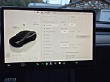 Tesla Model Y PERFORMANCE 393kw 21ALU 93,0% - náhled 21