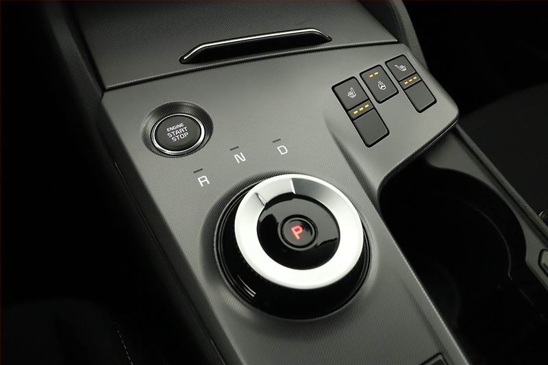 Kia Sportage (2025) 1.6 T-GDI, EXCLUSIVE, AUTOMAT - fotka 10 z 15