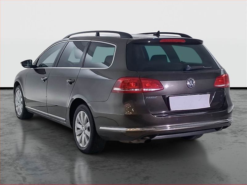 Volkswagen Passat (2012) Comfortline 1.4 TSI, Navi - fotka 4 z 15