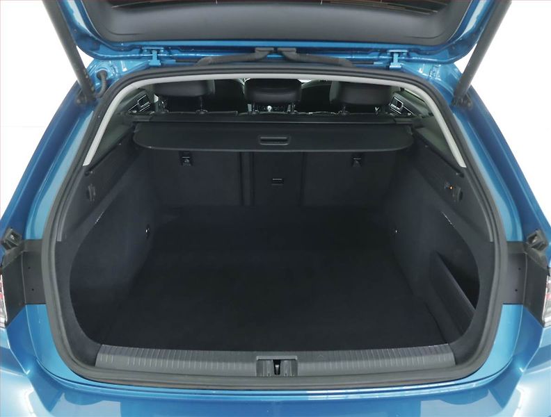 Volkswagen Arteon (2023) 2.0 TDI - fotka 14 z 18