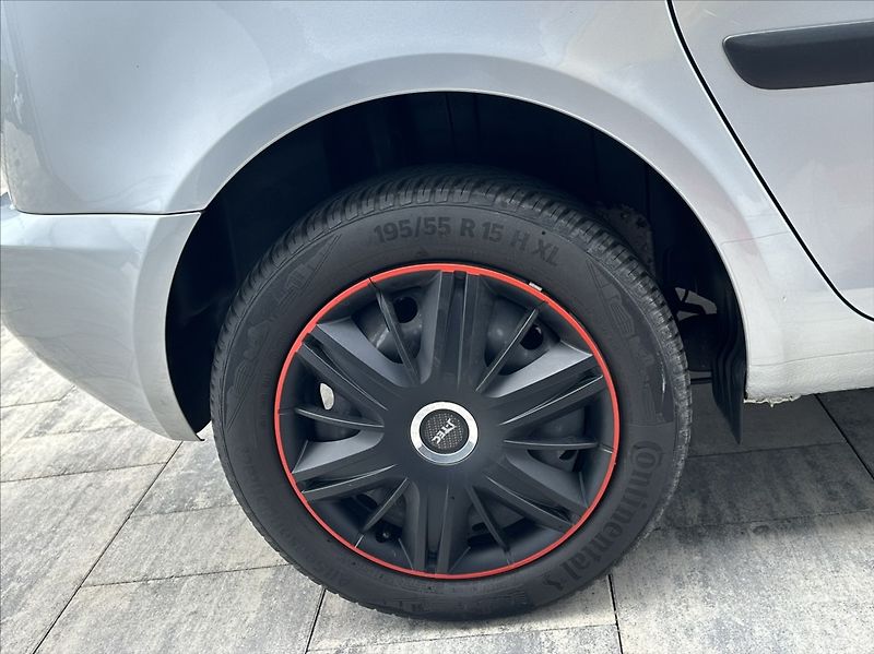 Škoda Roomster 1,2 HTP 69PS  Style - fotka 39 z 45