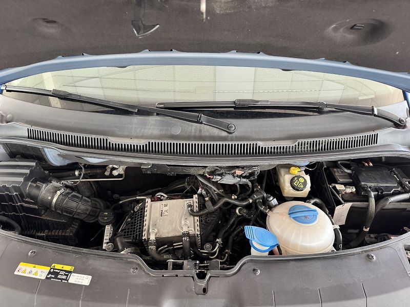 Volkswagen Caravelle 2,0TDI DSG*LONG*REZERVACE! - fotka 34 z 34
