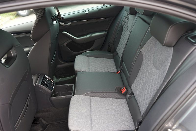 Škoda Octavia (2025) TSI 110 kW Sportline - fotka 10 z 34