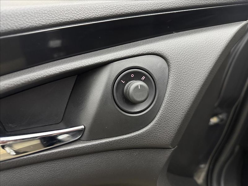 Opel Insignia 2,0 CDTi LED VÝHŘEV 2XKOLA ČR - fotka 24 z 33