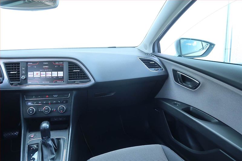 Seat Leon (2017) 1.6 TDI, Automat, Serv.kniha - fotka 8 z 25