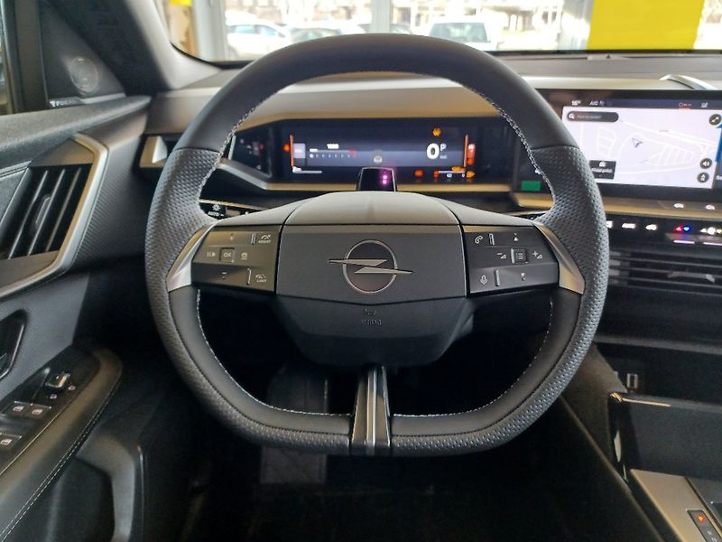 Opel Grandland (2026) Ultimate Hybrid 1,2T 145k AT - fotka 21 z 36
