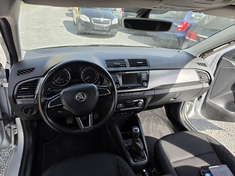 Škoda Fabia 1.2 TSI 81KW Park Senzor Led - fotka 8 z 12