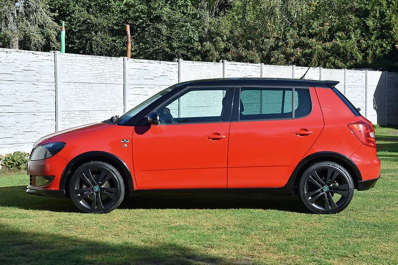 Škoda Fabia 1.2 TSi MONTE CARLO,KLIMA,TEMP - fotka 5 z 43