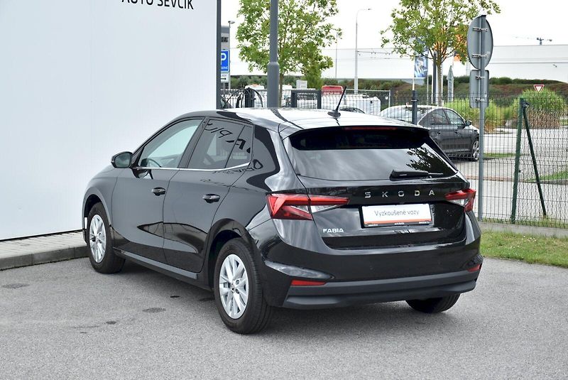 Škoda Fabia (2024) Top Selection 1.0 TSI 85kW - fotka 11 z 32