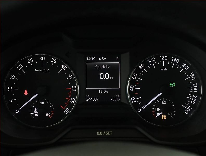 Škoda Octavia (2015) Ambition 2.0 TDI, Automat - fotka 9 z 18