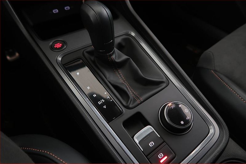 Cupra Ateca (2024) 2.0 TSI - fotka 13 z 19