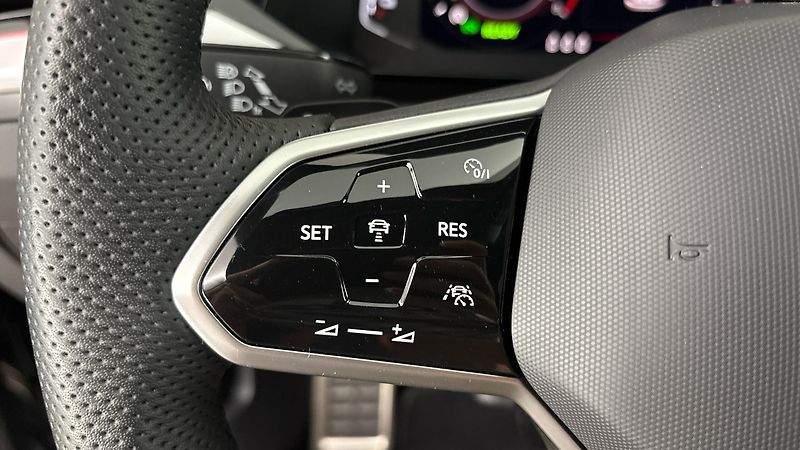 Volkswagen Arteon 1.4 TSI PHEV DSG R-Line Shooti - fotka 14 z 32