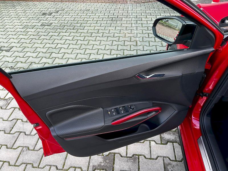 Škoda Fabia (2025) 1.0 TSI 85kW MP6 Monte Carlo - fotka 23 z 34