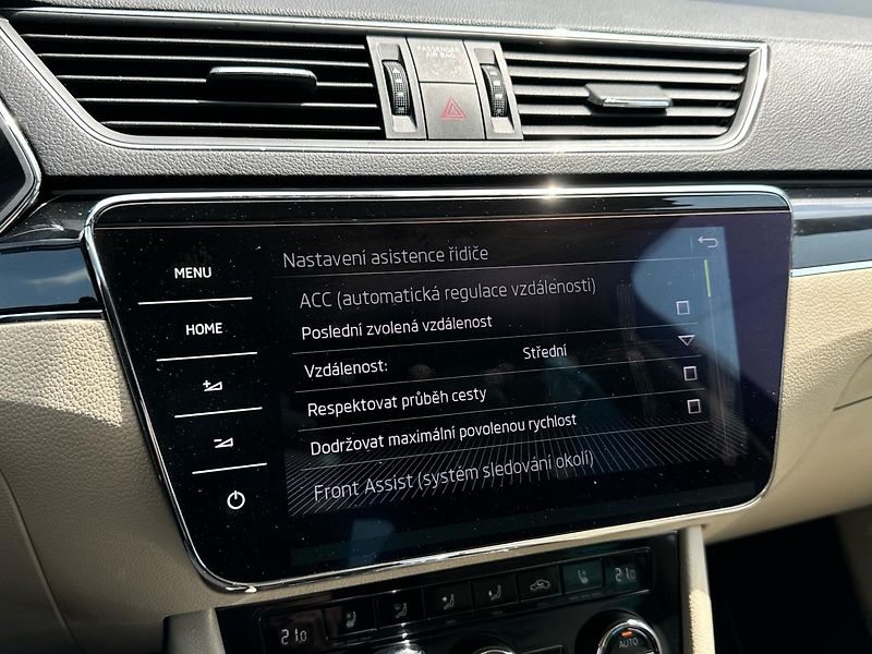 Škoda Superb 2.0 TDI LK 4x4 DSG - fotka 29 z 30