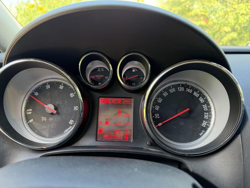 Opel Astra (2016) - fotka 14 z 14