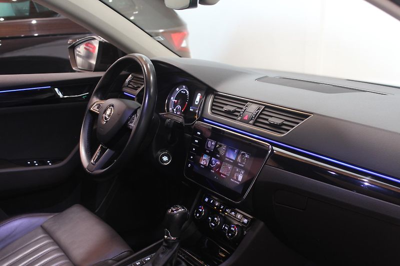 Škoda Superb (2017) 2.0TDI DSG 4x4 L&K  - fotka 22 z 41