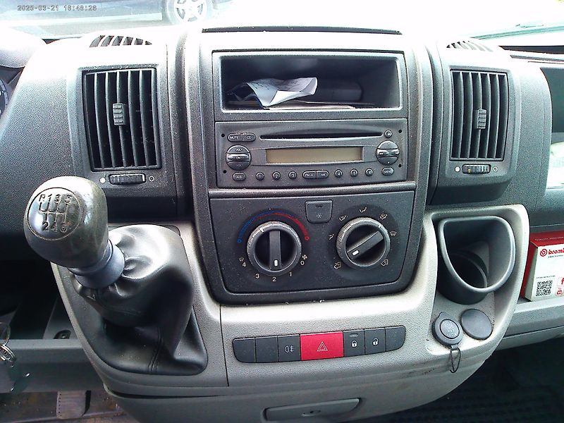 Fiat Ducato 2.3 JTD, 88 kW, klima, 156 tkm - fotka 12 z 15