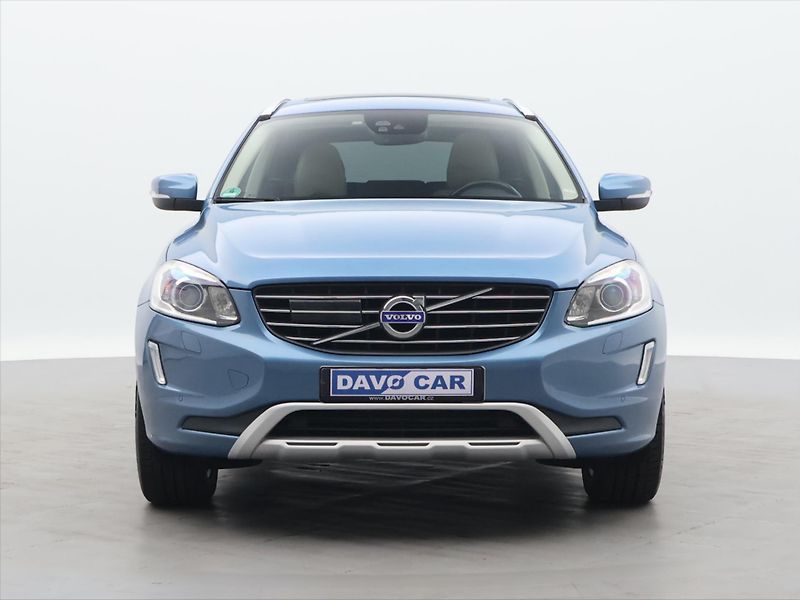 Volvo XC60 2,4 D5 169kW CZ Inscription - fotka 2 z 30