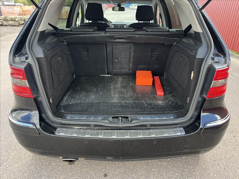 Mercedes-Benz Třídy B 2,0 i CNG ČR KLIMA SERVIS PNEU - fotka 30 z 37