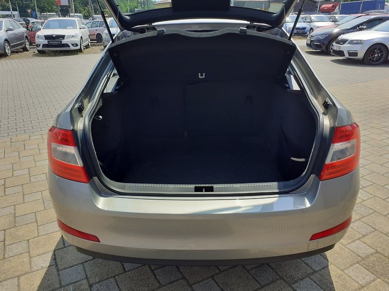Škoda Octavia (2014) 1.6 TDi 81kW - fotka 14 z 34