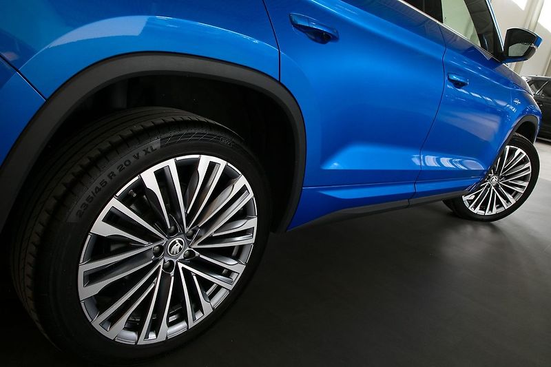 Škoda Kodiaq 2.0TSI 140kW 4x4 DSG L&K 7míst - fotka 9 z 43