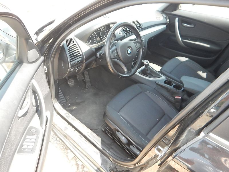 BMW Řada 1 116i, KLIMA, SERVISKA - fotka 9 z 29
