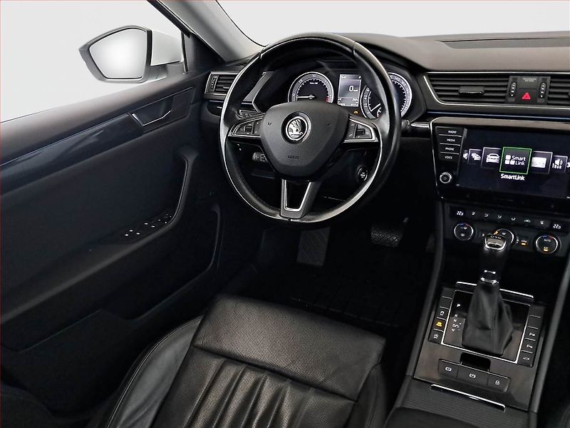 Škoda Superb (2016) Laurin&Klement 2.0 TDI 4x4 - fotka 7 z 22