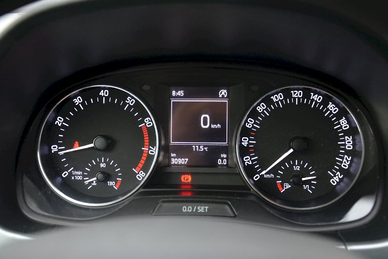 Škoda Fabia (2015) 1.0 MPI 44 KW Ambition - fotka 9 z 22