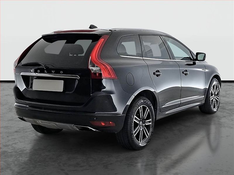 Volvo XC60 (2017) D4, 4X4, Automat, Serv.kniha - fotka 5 z 19