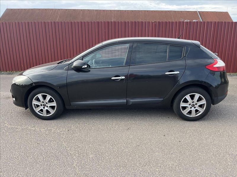 Renault Mégane 1,6 i KLIMA ALU 2x KOLA - fotka 4 z 36