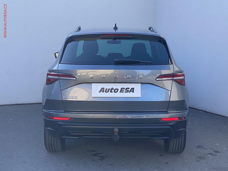 Škoda Karoq (2022) 1.5 TSi, Ambition, DSG, LED - fotka 5 z 20