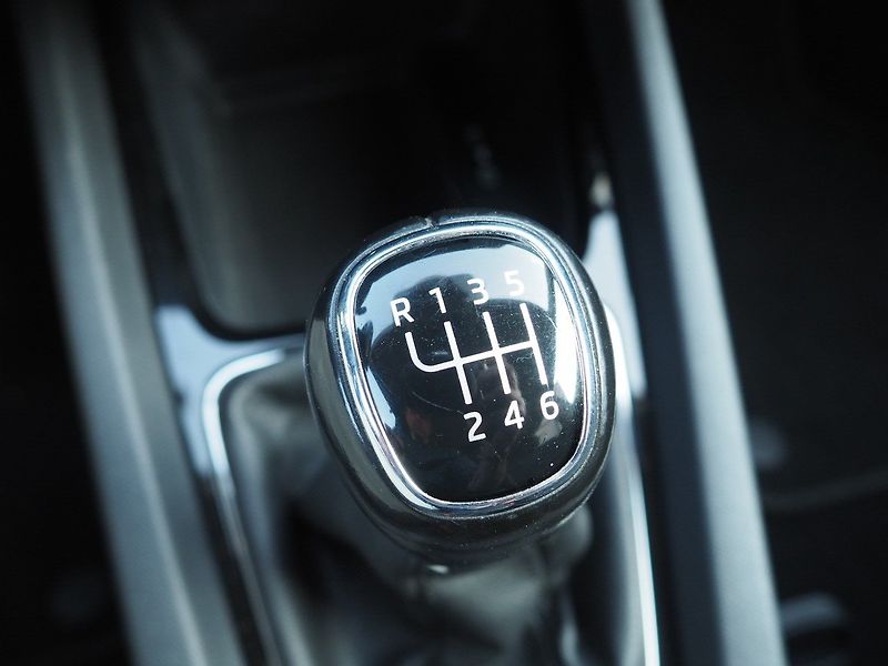 Škoda Octavia (2021) 2.0 TDI, Ambition, Navi - fotka 35 z 39