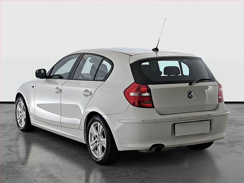 BMW Řada 1 (2011) 116i, Tažné, CZ doklady - fotka 4 z 16