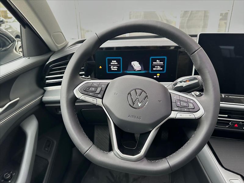 Volkswagen Passat (2024) 2,0 TDI 7DSG  Elegance - fotka 12 z 22