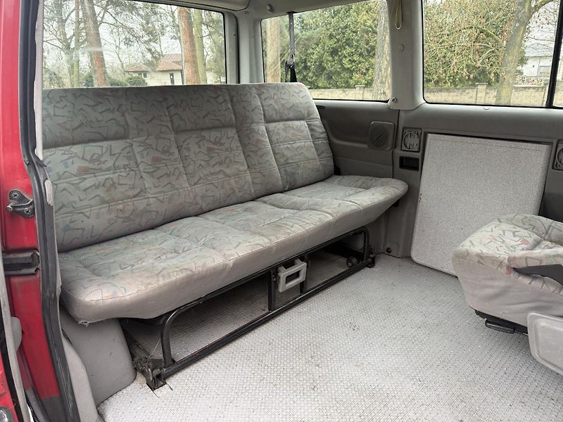 Volkswagen Transporter Allstar 2.5 TDi 75 kW - fotka 16 z 20