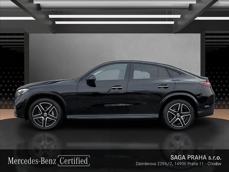Mercedes-Benz GLC 220 d 4MATIC kupé AMG Line Nig - fotka 2 z 22