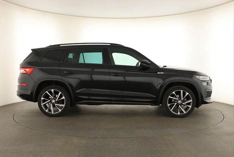 Škoda Kodiaq (2022) Sportline 1.5 TSI - fotka 6 z 19