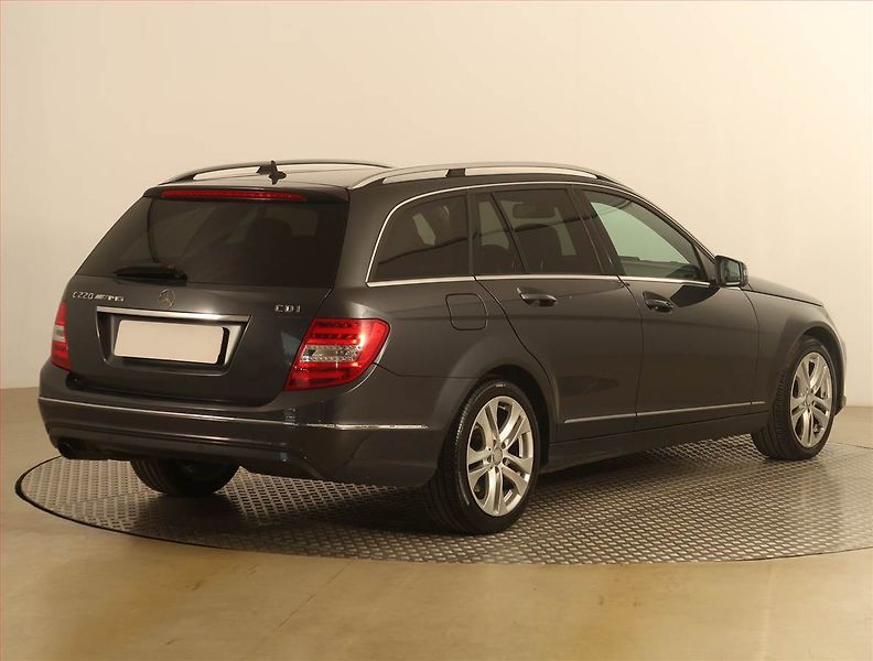 Mercedes-Benz Třídy C (2012) Avantgarde C 220 CDI, Automat - fotka 5 z 20