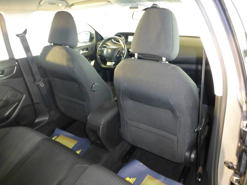 Peugeot 308 (2016) 1,6HDI*NAVIGACE.*PARKS**NEW - fotka 23 z 26