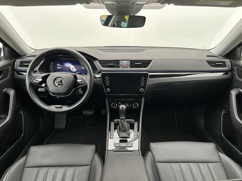Škoda Superb 2.0 TDI L & K - fotka 5 z 34