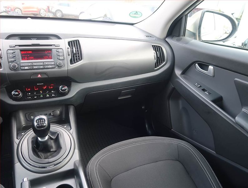 Kia Sportage (2013) 1.6 GDI, ČR,1.maj, Serv.kniha - fotka 8 z 14