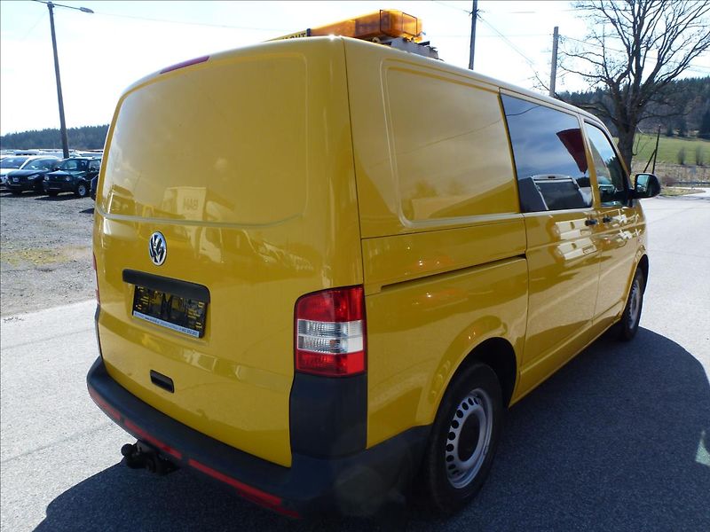 Volkswagen Transporter 2,0 TDI Pojízdná dílna - fotka 9 z 55