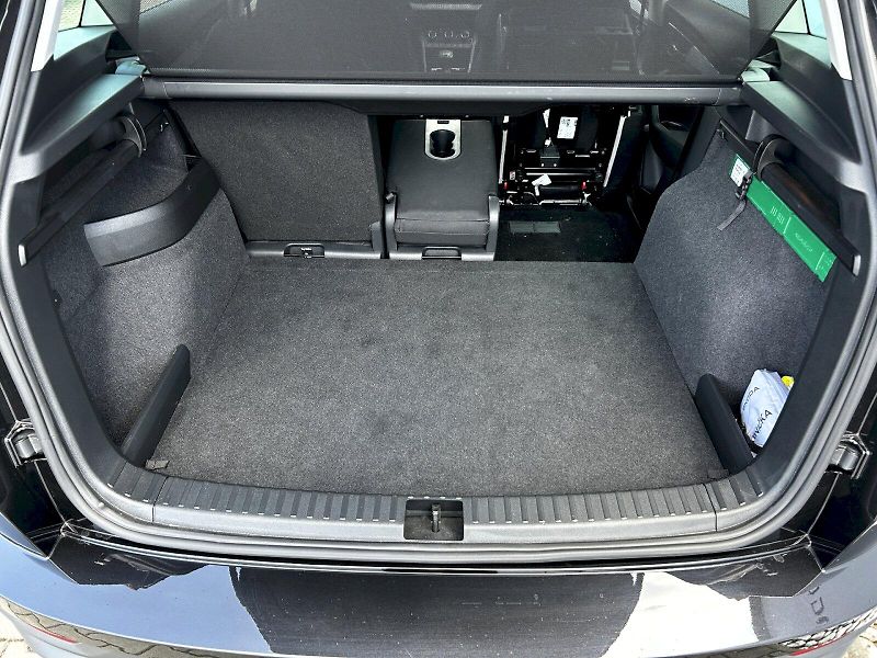 Škoda Karoq (2025) 1.5 TSI 110kW DSG Selection Va - fotka 30 z 34