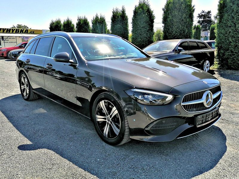 Mercedes-Benz Třídy C (2022) 200d 9G Luxury Line,Kůže - fotka 3 z 42