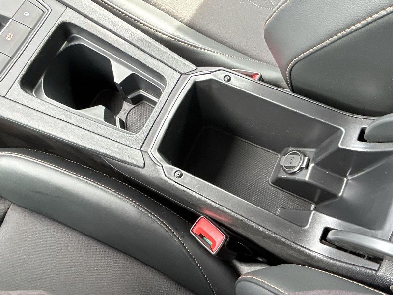 Cupra Formentor (2024) 1.5 TSI DSG - fotka 24 z 32