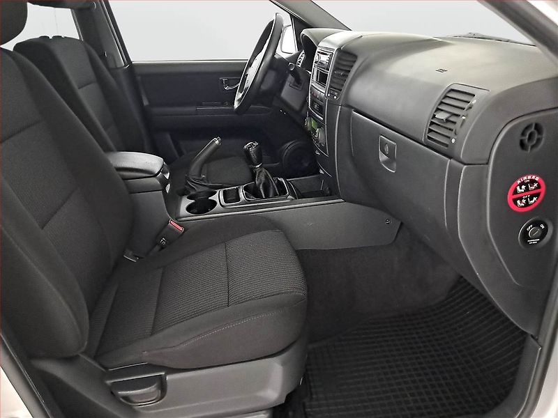 Kia Sorento (2009) 2.5 CRDi, 4X4, nová STK - fotka 9 z 14